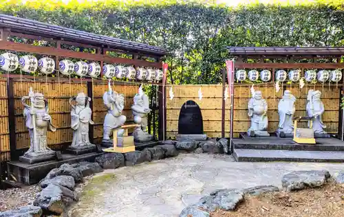 中野沼袋氷川神社の像