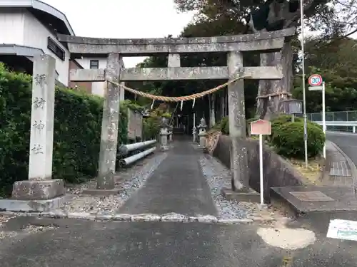 諏訪神社の鳥居