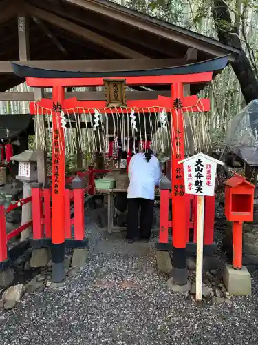 野宮神社の{uncategorized: "未分類", other: "その他", undefined: "問題あり", building: "その他建物", grave: "お墓", sacred_gate: "鳥居", guardian: "狛犬", statue: "像", buddha: "仏像", history: "歴史", nature: "自然", garden: "庭園", animal: "動物", pagoda: "塔", temizu: "手水舎", mountain_gate: "山門・神門", sanctuary: "本殿・本堂", subordinate: "末社・摂社", art: "芸術", scenery: "景色", jizo: "地蔵", ema: "絵馬", goshuin: "御朱印", omikuji: "おみくじ", items: "授与品その他", amulet: "お守り", goshuincho: "御朱印帳", eats: "食事", festival: "お祭り", votive_dance: "神楽", shichigosan: "七五三参", wedding: "結婚式", experience: "体験その他", initially: "初詣", around: "周辺", anti_infection: "感染症対策"}