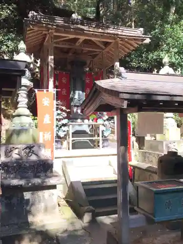 極楽寺の像