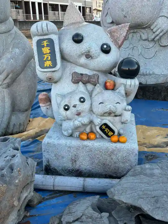 山宮浅間神社の{uncategorized: "未分類", other: "その他", undefined: "問題あり", building: "その他建物", grave: "お墓", sacred_gate: "鳥居", guardian: "狛犬", statue: "像", buddha: "仏像", history: "歴史", nature: "自然", garden: "庭園", animal: "動物", pagoda: "塔", temizu: "手水舎", mountain_gate: "山門・神門", sanctuary: "本殿・本堂", subordinate: "末社・摂社", art: "芸術", scenery: "景色", jizo: "地蔵", ema: "絵馬", goshuin: "御朱印", omikuji: "おみくじ", items: "授与品その他", amulet: "お守り", goshuincho: "御朱印帳", eats: "食事", festival: "お祭り", votive_dance: "神楽", shichigosan: "七五三参", wedding: "結婚式", experience: "体験その他", initially: "初詣", around: "周辺", anti_infection: "感染症対策"}