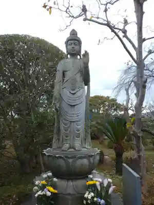 浄雲寺の像