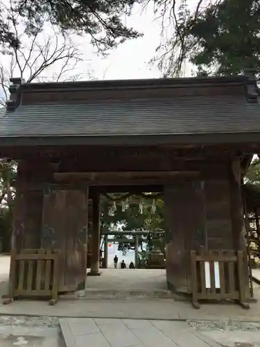 唐澤山神社の山門