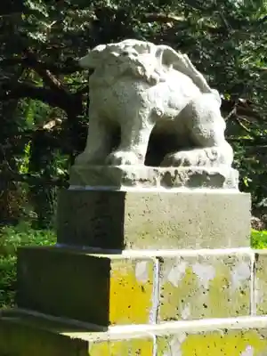 角田神社の狛犬