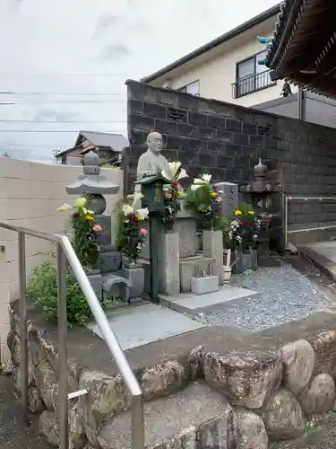 遍照寺(三重県)