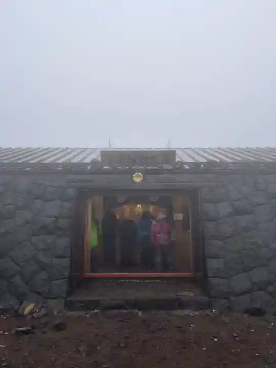 富士山頂上浅間大社奥宮(静岡県)