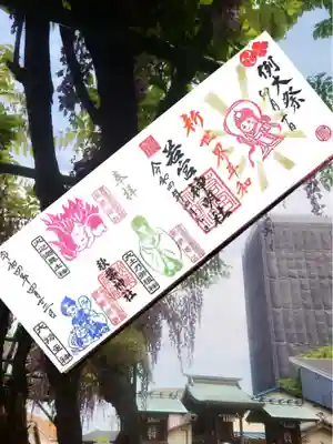 ⁡若宮さんの天照さまのお隣に⁡
⁡秋葉さんの三柱の神さま方♪((‹( 'ω' )›))♪⁡
⁡⁡⁡
⁡いつも思うけど、自分のイラストが並ぶと⁡
⁡何だか嬉し恥ずかし(つω`*)⁡⁡
⁡⁡
⁡尾張猿田彦さんの絵馬コンテストで⁡
⁡準優勝だった方も⁡
⁡以前参拝に来られたそう( °꒫° )❣️⁡⁡
⁡
⁡私の名前を知ってらしたそうで=͟͟͞͞ ( ∩’-’⊂ )ｼｭｯ⁡
⁡
神社お寺応援し隊員としては⁡嬉しいような⁡⁡⁡
⁡複雑なような⁡…⁡( ´-` ).｡o(ありがとうございます❣️)

私が有名になりたい訳じゃないので裏方がいいんだけど、
知ってもらう為には必要なんだろうか…
（ ´-` ） .｡oO(やっぱり裏方がいいな)