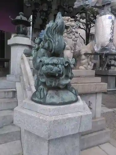 難波八阪神社の狛犬