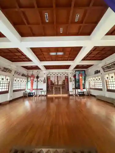 織幡神社の{uncategorized: "未分類", other: "その他", undefined: "問題あり", building: "その他建物", grave: "お墓", sacred_gate: "鳥居", guardian: "狛犬", statue: "像", buddha: "仏像", history: "歴史", nature: "自然", garden: "庭園", animal: "動物", pagoda: "塔", temizu: "手水舎", mountain_gate: "山門・神門", sanctuary: "本殿・本堂", subordinate: "末社・摂社", art: "芸術", scenery: "景色", jizo: "地蔵", ema: "絵馬", goshuin: "御朱印", omikuji: "おみくじ", items: "授与品その他", amulet: "お守り", goshuincho: "御朱印帳", eats: "食事", festival: "お祭り", votive_dance: "神楽", shichigosan: "七五三参", wedding: "結婚式", experience: "体験その他", initially: "初詣", around: "周辺", anti_infection: "感染症対策"}