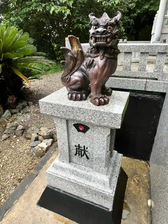 尖閣神社の{uncategorized: "未分類", other: "その他", undefined: "問題あり", building: "その他建物", grave: "お墓", sacred_gate: "鳥居", guardian: "狛犬", statue: "像", buddha: "仏像", history: "歴史", nature: "自然", garden: "庭園", animal: "動物", pagoda: "塔", temizu: "手水舎", mountain_gate: "山門・神門", sanctuary: "本殿・本堂", subordinate: "末社・摂社", art: "芸術", scenery: "景色", jizo: "地蔵", ema: "絵馬", goshuin: "御朱印", omikuji: "おみくじ", items: "授与品その他", amulet: "お守り", goshuincho: "御朱印帳", eats: "食事", festival: "お祭り", votive_dance: "神楽", shichigosan: "七五三参", wedding: "結婚式", experience: "体験その他", initially: "初詣", around: "周辺", anti_infection: "感染症対策"}