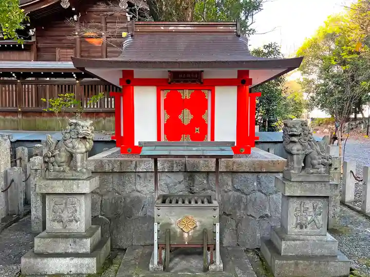 若宮八幡社の末社・摂社