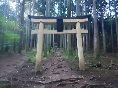 賀毗禮神宮の末社