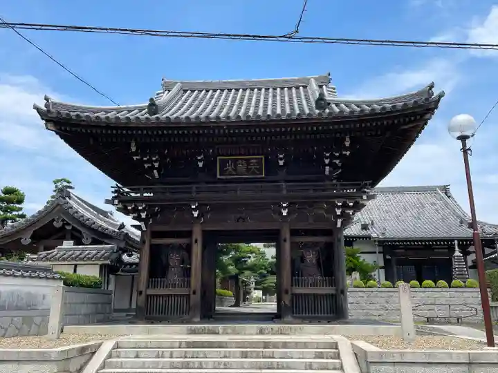 常楽寺の山門・神門