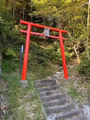 国玉稲荷神社の鳥居