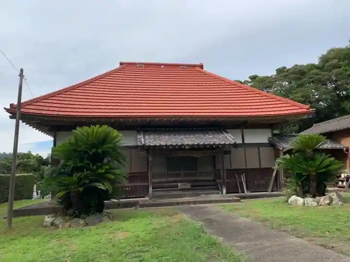 龍喜寺の本殿・本堂