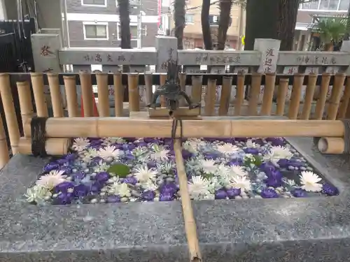 高円寺氷川神社の手水舎