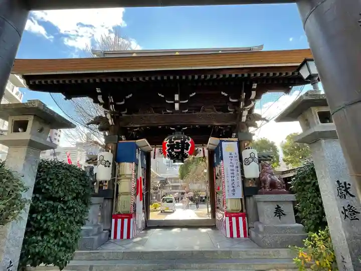 櫛田神社の山門・神門