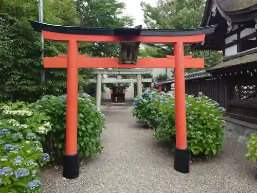 石坐神社(滋賀県)
