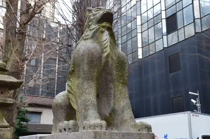 稲荷鬼王神社の狛犬