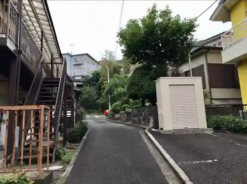 大久保山 自性院の周辺