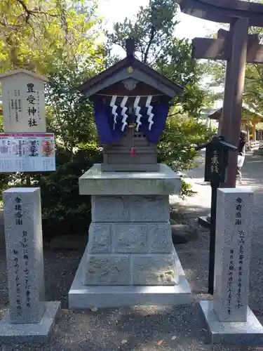 亀ケ池八幡宮の末社・摂社