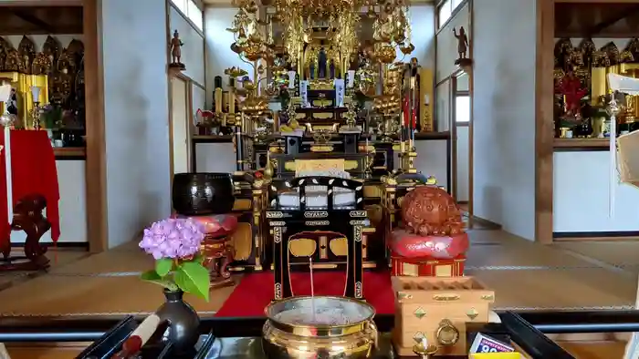 新善光寺の本殿