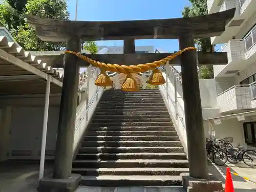 高輪神社の鳥居