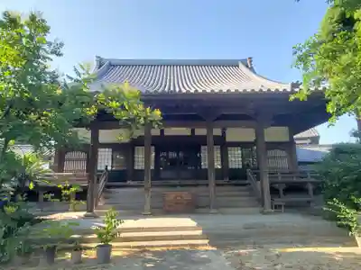 光照寺の本殿・本堂