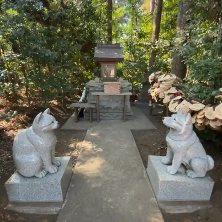 座間神社の{uncategorized: "未分類", other: "その他", undefined: "問題あり", building: "その他建物", grave: "お墓", sacred_gate: "鳥居", guardian: "狛犬", statue: "像", buddha: "仏像", history: "歴史", nature: "自然", garden: "庭園", animal: "動物", pagoda: "塔", temizu: "手水舎", mountain_gate: "山門・神門", sanctuary: "本殿・本堂", subordinate: "末社・摂社", art: "芸術", scenery: "景色", jizo: "地蔵", ema: "絵馬", goshuin: "御朱印", omikuji: "おみくじ", items: "授与品その他", amulet: "お守り", goshuincho: "御朱印帳", eats: "食事", festival: "お祭り", votive_dance: "神楽", shichigosan: "七五三参", wedding: "結婚式", experience: "体験その他", initially: "初詣", around: "周辺", anti_infection: "感染症対策"}
