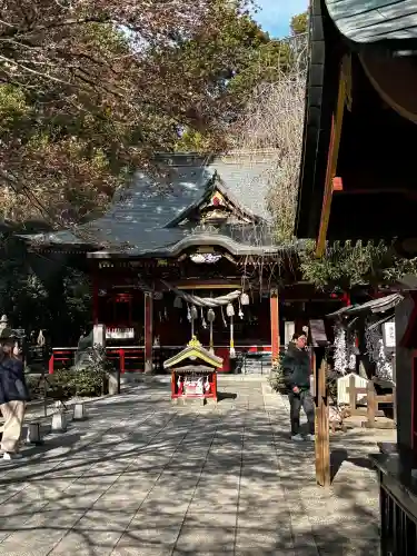 冠稲荷神社の{uncategorized: "未分類", other: "その他", undefined: "問題あり", building: "その他建物", grave: "お墓", sacred_gate: "鳥居", guardian: "狛犬", statue: "像", buddha: "仏像", history: "歴史", nature: "自然", garden: "庭園", animal: "動物", pagoda: "塔", temizu: "手水舎", mountain_gate: "山門・神門", sanctuary: "本殿・本堂", subordinate: "末社・摂社", art: "芸術", scenery: "景色", jizo: "地蔵", ema: "絵馬", goshuin: "御朱印", omikuji: "おみくじ", items: "授与品その他", amulet: "お守り", goshuincho: "御朱印帳", eats: "食事", festival: "お祭り", votive_dance: "神楽", shichigosan: "七五三参", wedding: "結婚式", experience: "体験その他", initially: "初詣", around: "周辺", anti_infection: "感染症対策"}