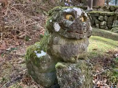 大嶽山那賀都神社の狛犬