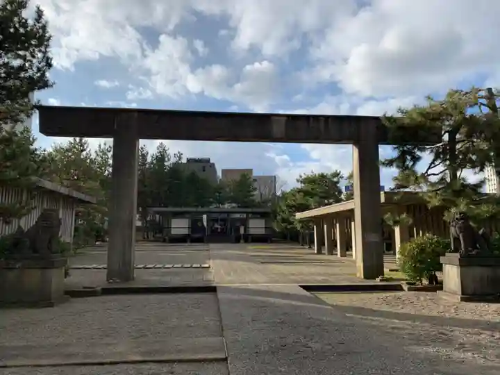福井神社の鳥居