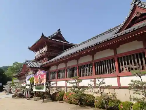 伊佐爾波神社の本殿・本堂