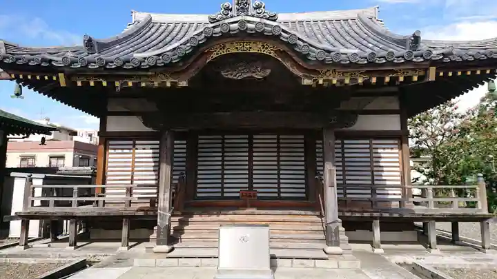 西新井大師総持寺の本殿・本堂
