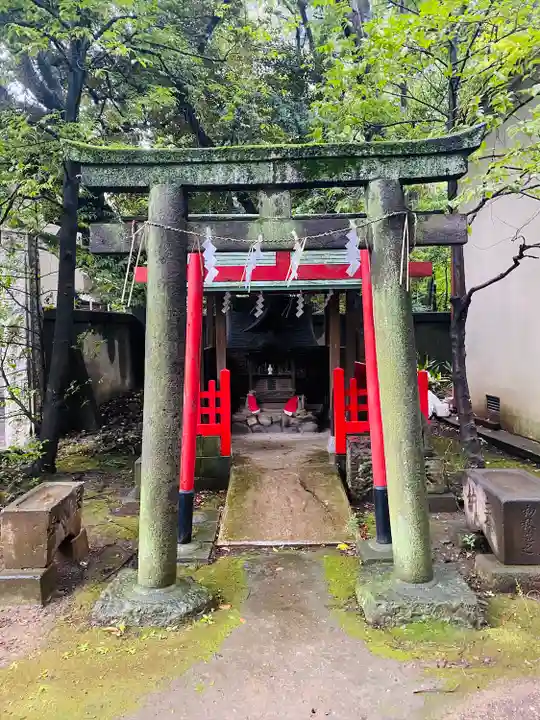 四合稲荷神社の本殿・本堂