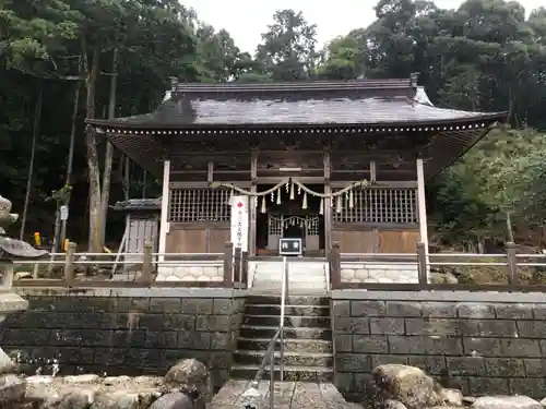 菟上神社の本殿・本堂
