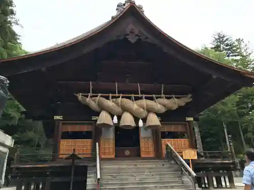 諏訪大社下社秋宮(長野県)