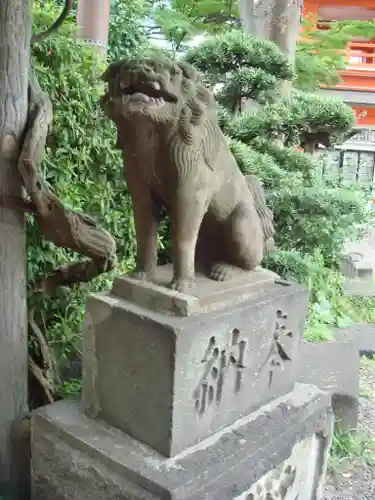 千葉神社の狛犬