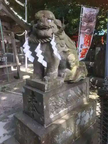 海南神社の狛犬