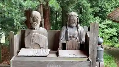 西明寺の像
