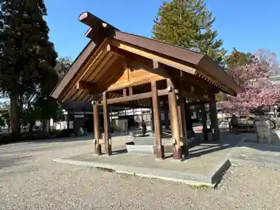 射水神社の手水舎
