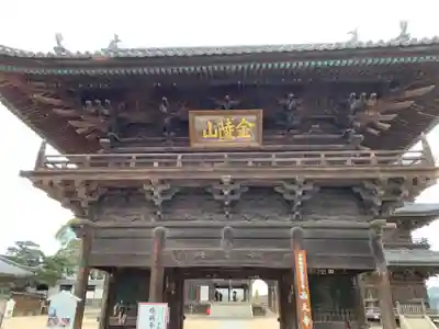 西大寺の山門・神門