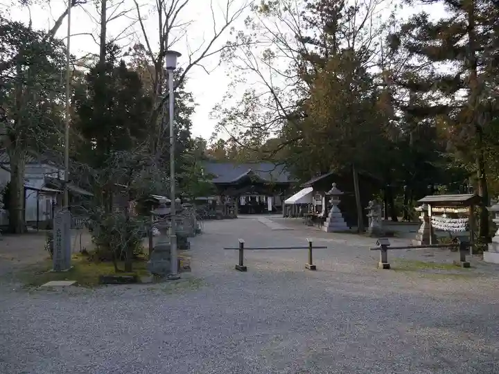 大和神社のその他建物