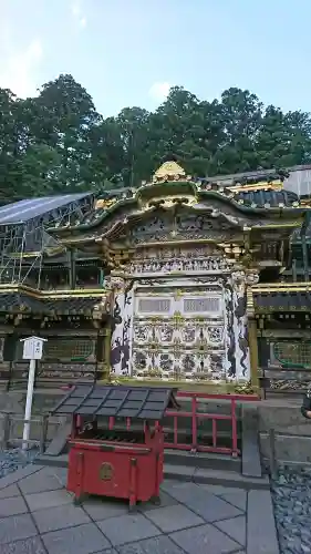 日光東照宮の{uncategorized: "未分類", other: "その他", undefined: "問題あり", building: "その他建物", grave: "お墓", sacred_gate: "鳥居", guardian: "狛犬", statue: "像", buddha: "仏像", history: "歴史", nature: "自然", garden: "庭園", animal: "動物", pagoda: "塔", temizu: "手水舎", mountain_gate: "山門・神門", sanctuary: "本殿・本堂", subordinate: "末社・摂社", art: "芸術", scenery: "景色", jizo: "地蔵", ema: "絵馬", goshuin: "御朱印", omikuji: "おみくじ", items: "授与品その他", amulet: "お守り", goshuincho: "御朱印帳", eats: "食事", festival: "お祭り", votive_dance: "神楽", shichigosan: "七五三参", wedding: "結婚式", experience: "体験その他", initially: "初詣", around: "周辺", anti_infection: "感染症対策"}