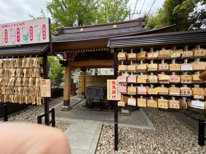 溝口神社の{uncategorized: "未分類", other: "その他", undefined: "問題あり", building: "その他建物", grave: "お墓", sacred_gate: "鳥居", guardian: "狛犬", statue: "像", buddha: "仏像", history: "歴史", nature: "自然", garden: "庭園", animal: "動物", pagoda: "塔", temizu: "手水舎", mountain_gate: "山門・神門", sanctuary: "本殿・本堂", subordinate: "末社・摂社", art: "芸術", scenery: "景色", jizo: "地蔵", ema: "絵馬", goshuin: "御朱印", omikuji: "おみくじ", items: "授与品その他", amulet: "お守り", goshuincho: "御朱印帳", eats: "食事", festival: "お祭り", votive_dance: "神楽", shichigosan: "七五三参", wedding: "結婚式", experience: "体験その他", initially: "初詣", around: "周辺", anti_infection: "感染症対策"}