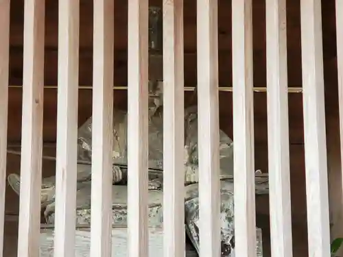 若宮八幡宮の像