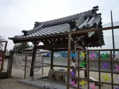 金井神社の手水舎