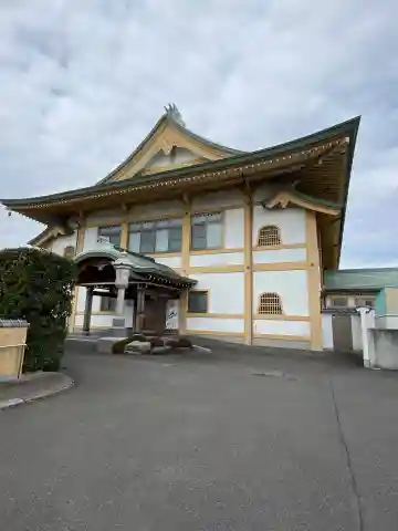 梅蔭寺の本殿・本堂