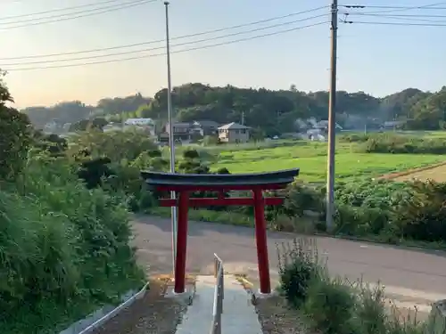 神社（名称不明）の鳥居