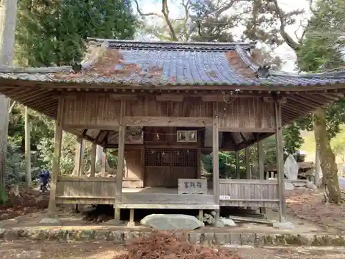 河内明神社の本殿